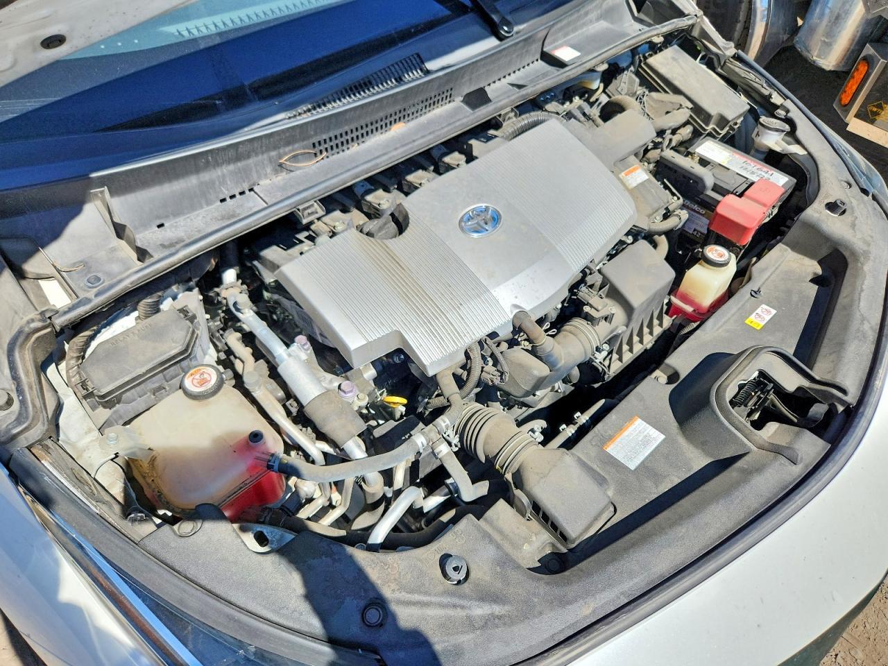 2018 Toyota Prius Prime (Phev) Plus - zdjęcie 11