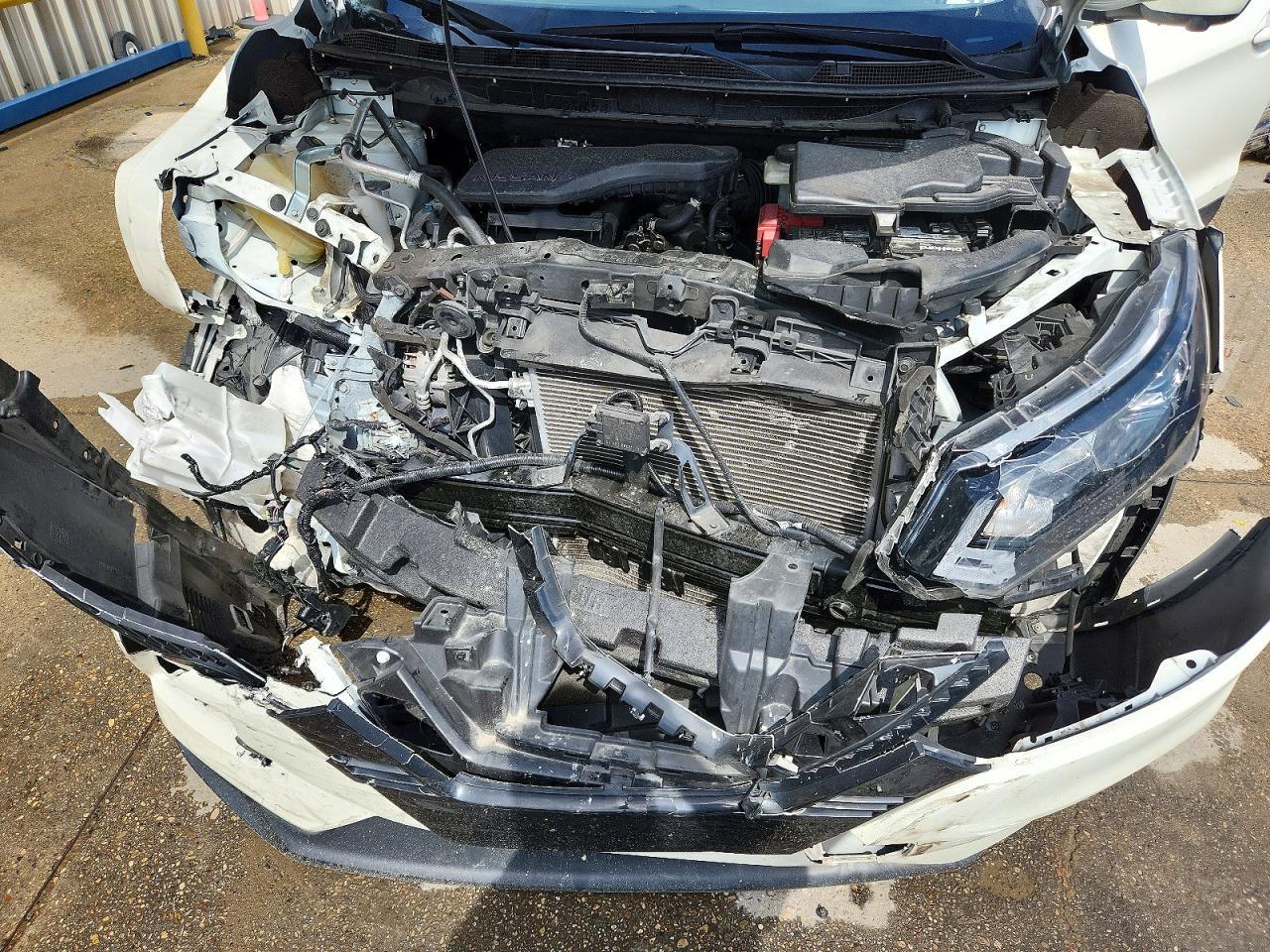 2021 Nissan Rogue Sport Sv - zdjęcie 12