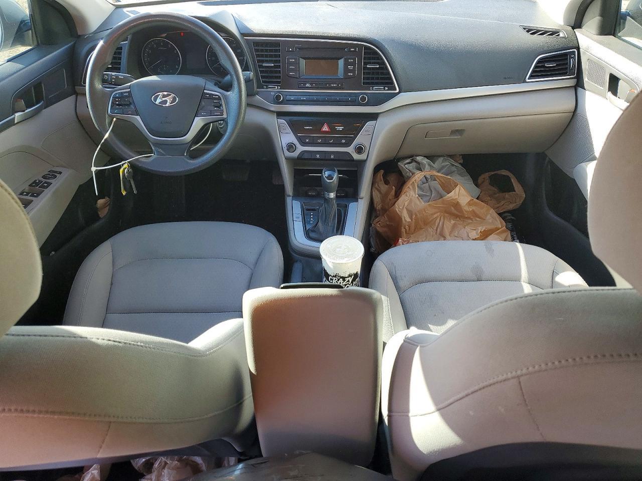 2018 Hyundai Elantra Se - zdjęcie 8