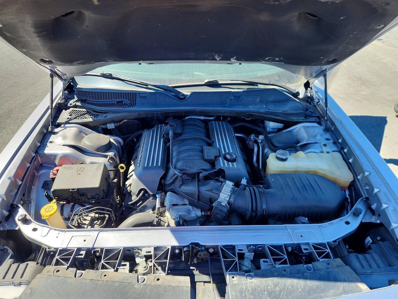 2015 Dodge Challenger R - zdjęcie 11