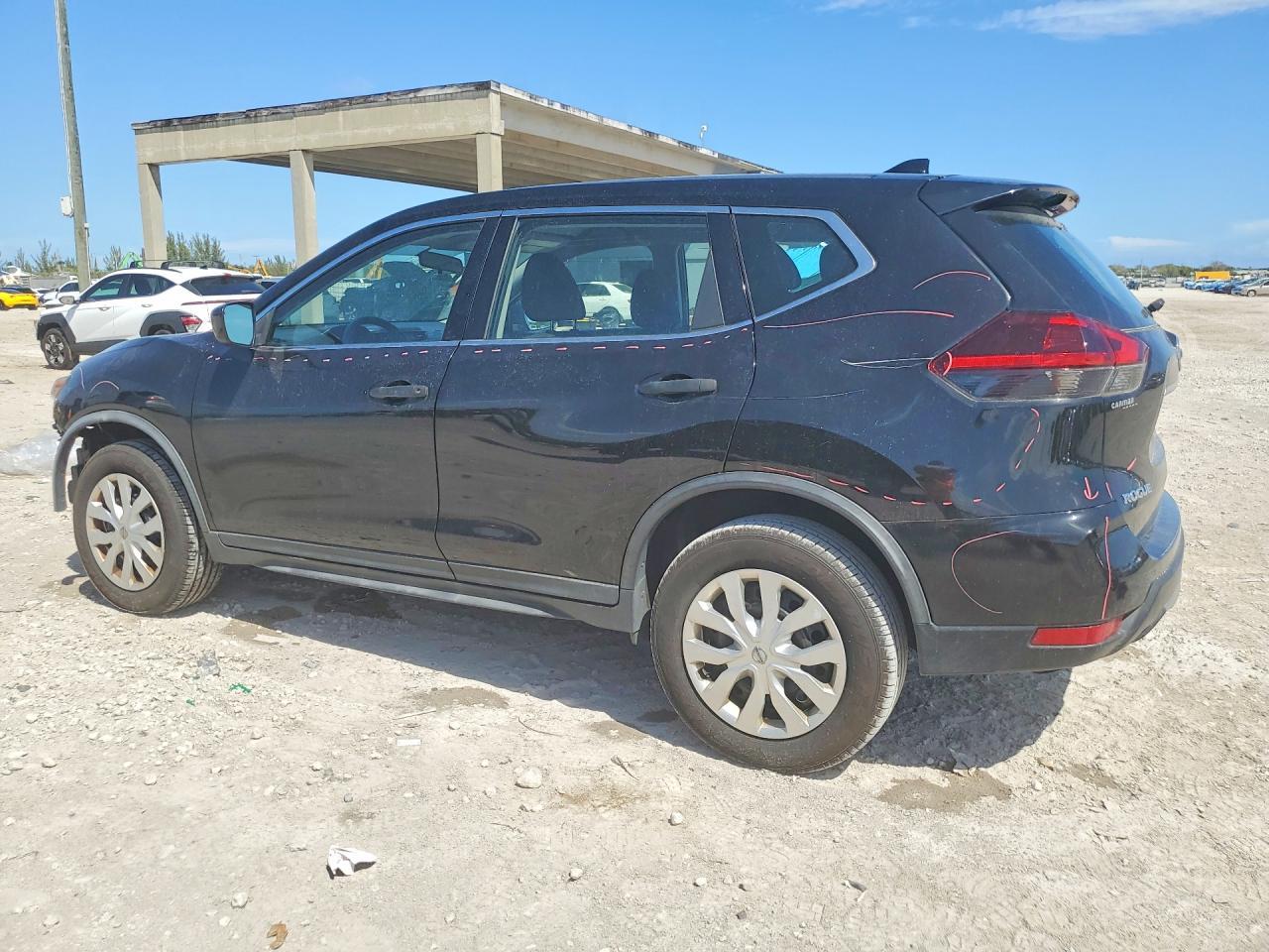 2018 Nissan Rogue S - zdjęcie 2