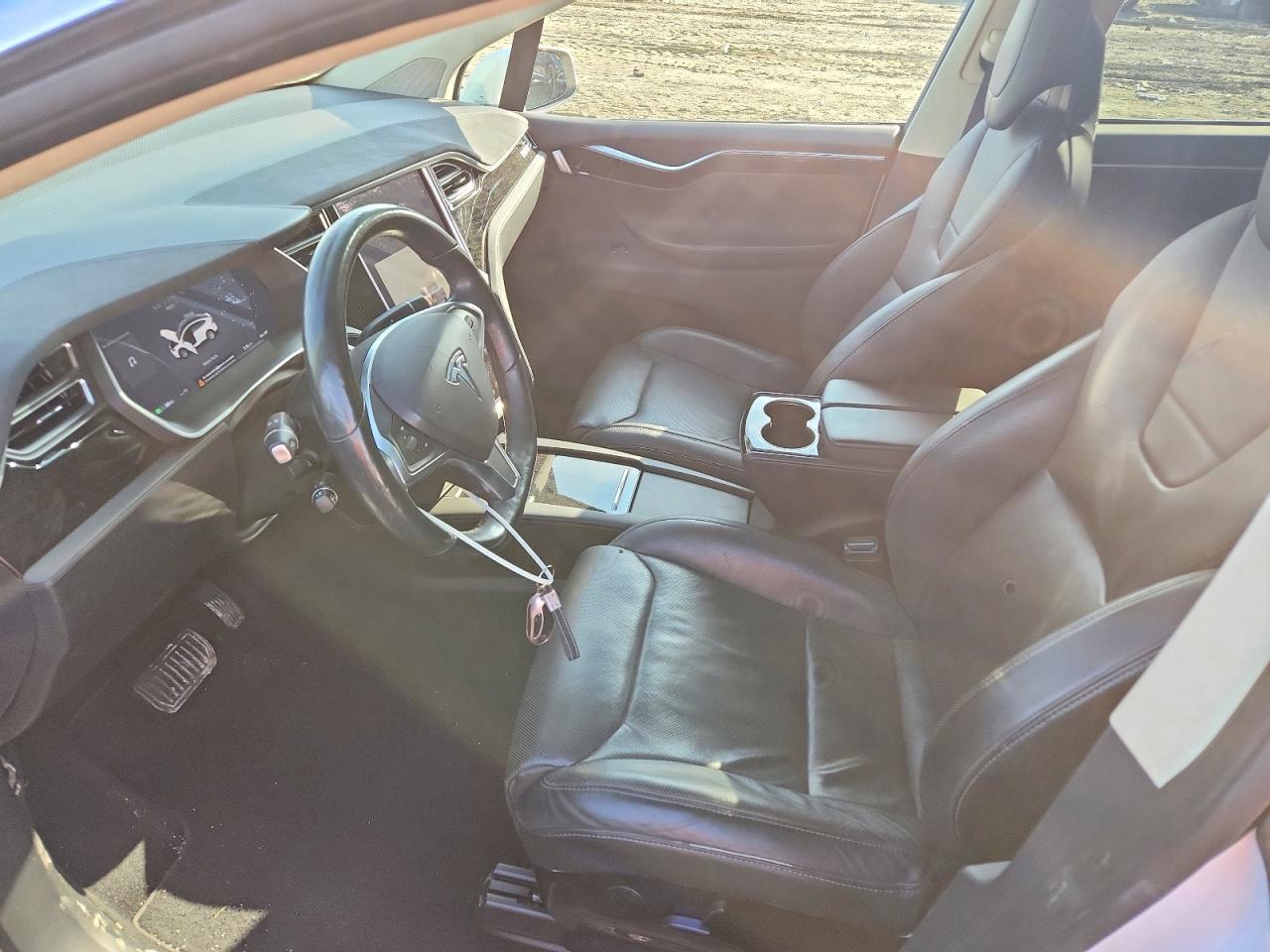 2016 Tesla Model X - zdjęcie 7