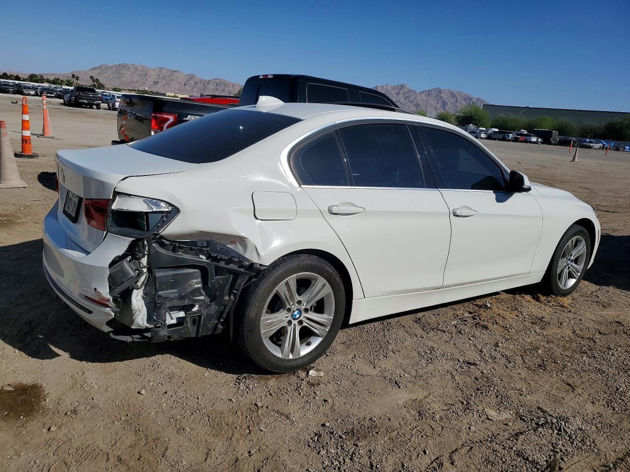 BMW Seria 3 - zdjęcie 3