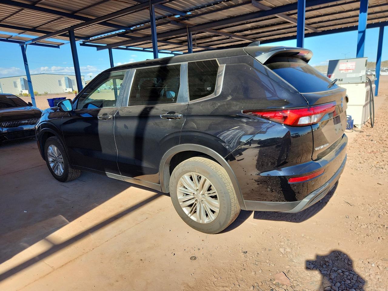 2024 Mitsubishi Outlander Es - zdjęcie 2