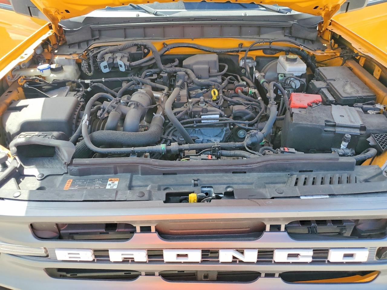 2022 Ford Bronco Base - zdjęcie 12