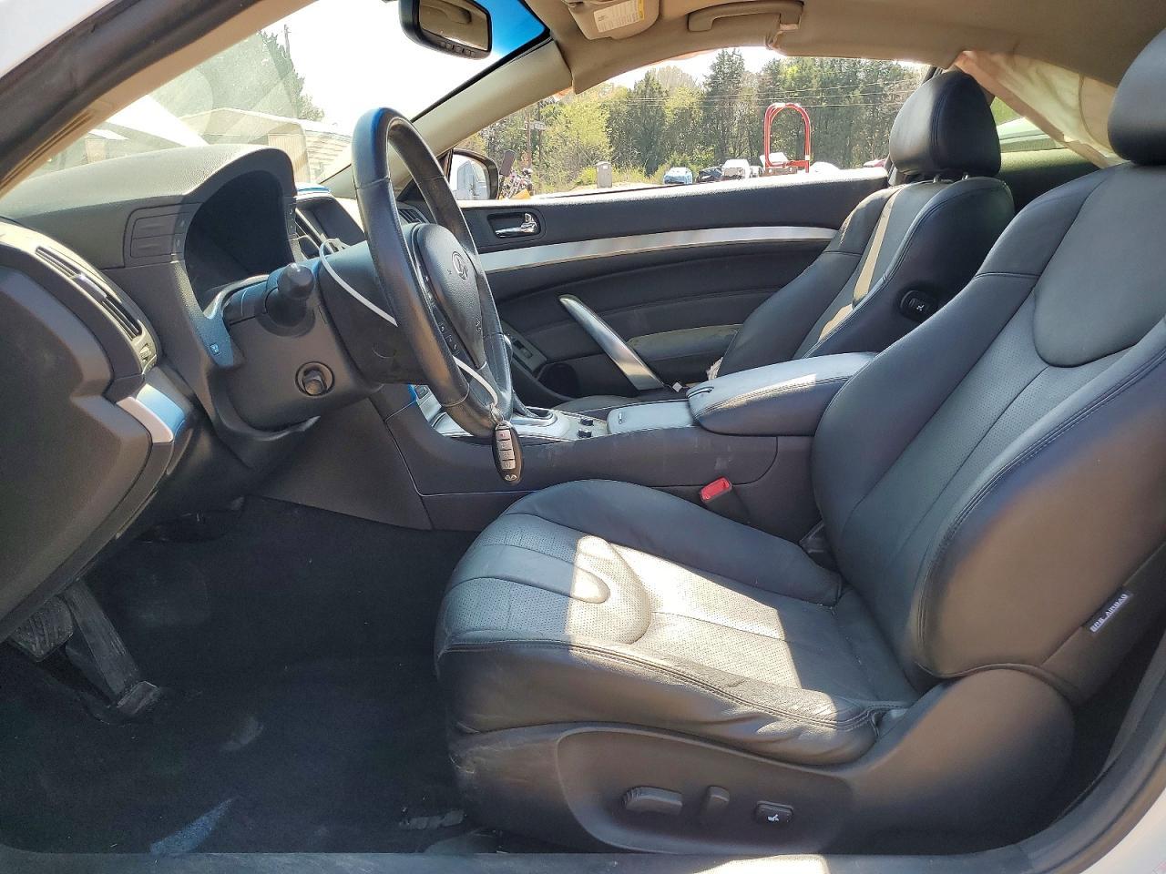 2015 Infiniti Q60 Coupe Journey - zdjęcie 7