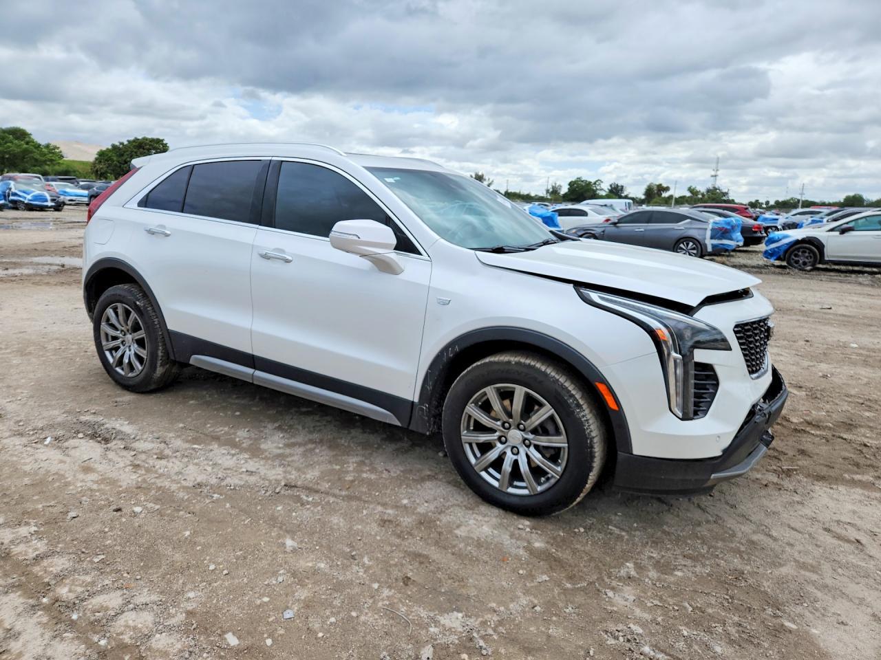 2022 Cadillac Xt4 Premium Luxury - zdjęcie 4