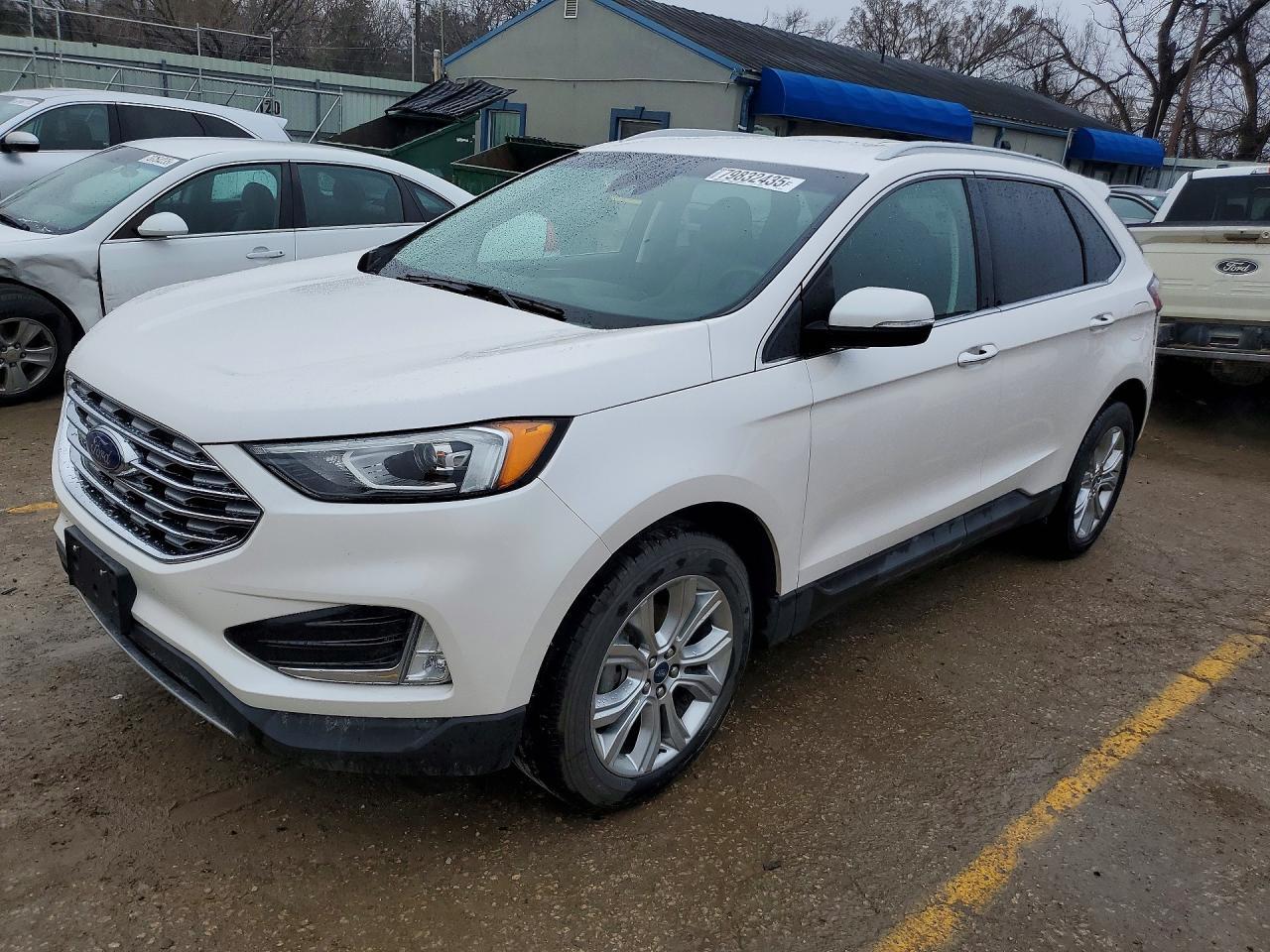 2019 Ford Edge Titanium - zdjęcie główne
