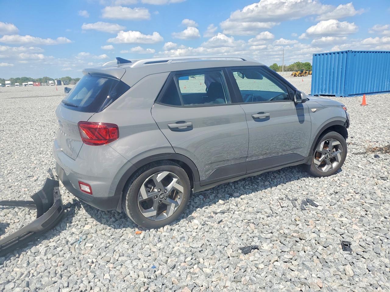 2022 Hyundai Venue Sel - zdjęcie 3