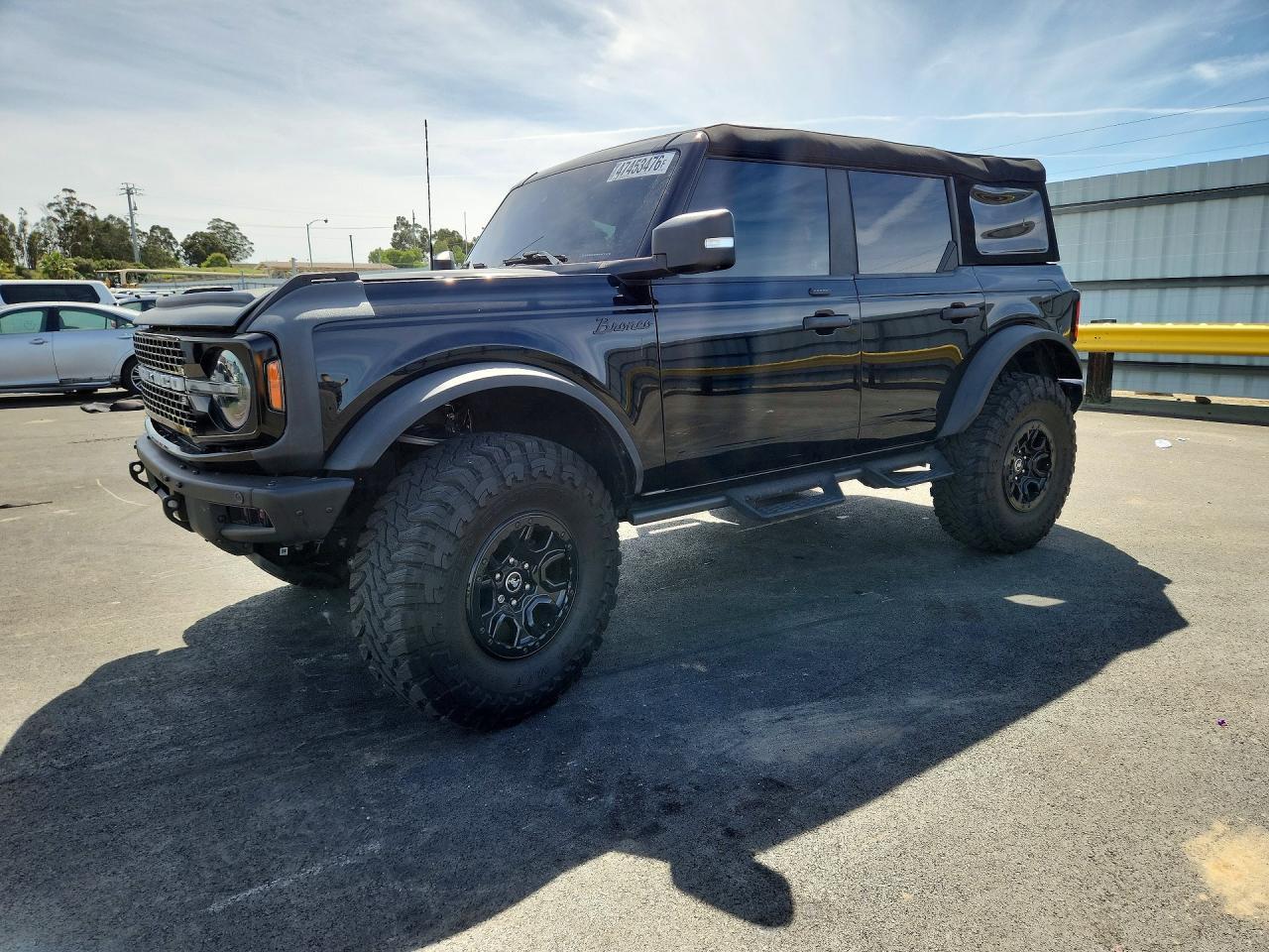 2023 Ford Bronco Base - zdjęcie główne