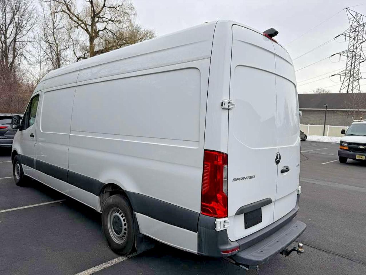 2023 Mercedes-Benz Sprinter 2500 - zdjęcie 2