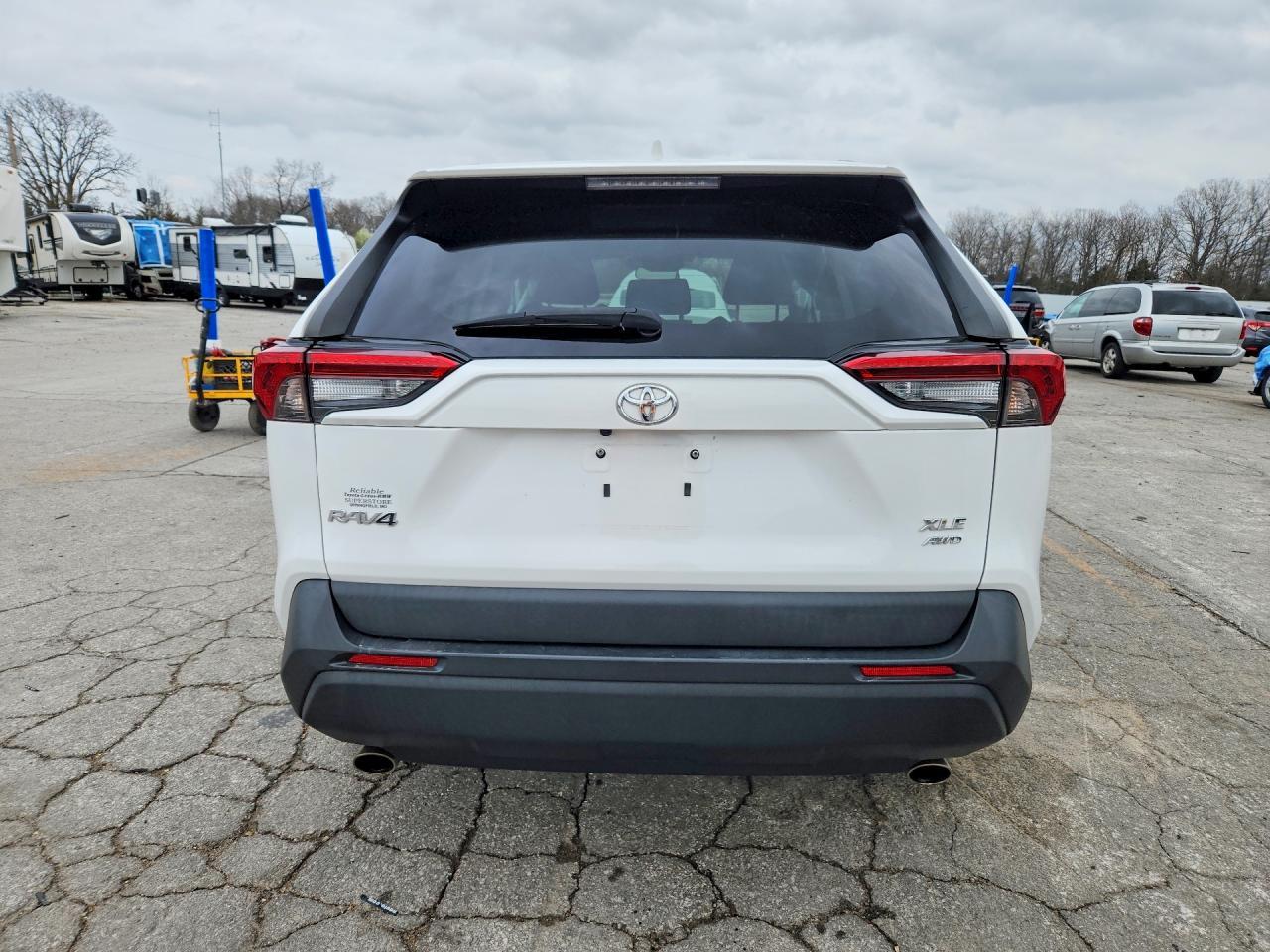 2021 Toyota Rav4 Xle - zdjęcie 6