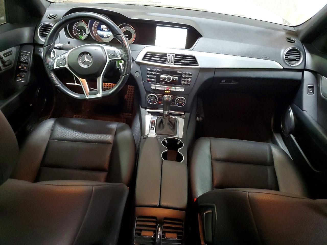 2014 Mercedes-Benz C 300 4Matic - zdjęcie 8