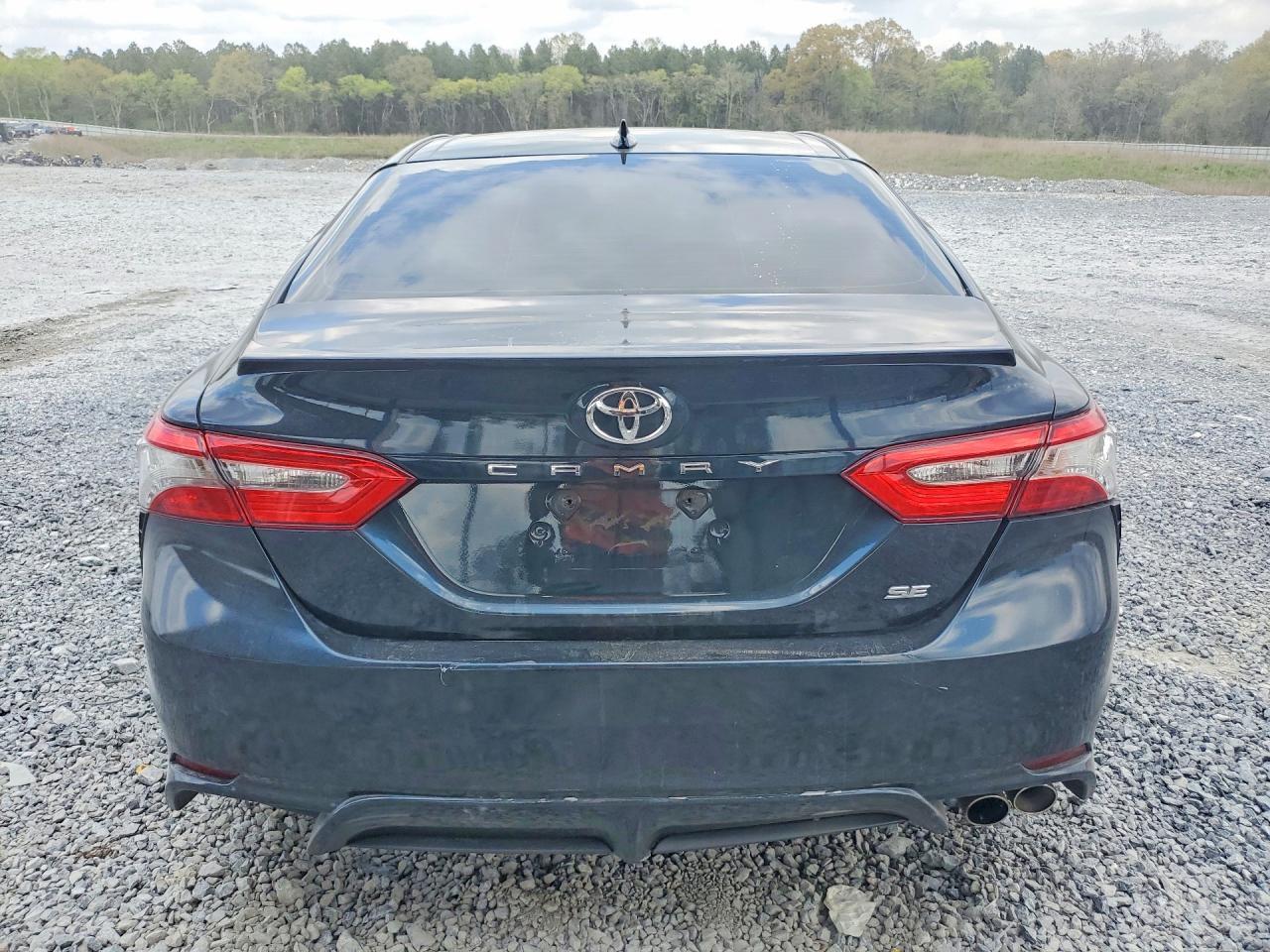 2019 Toyota Camry Se - zdjęcie 6