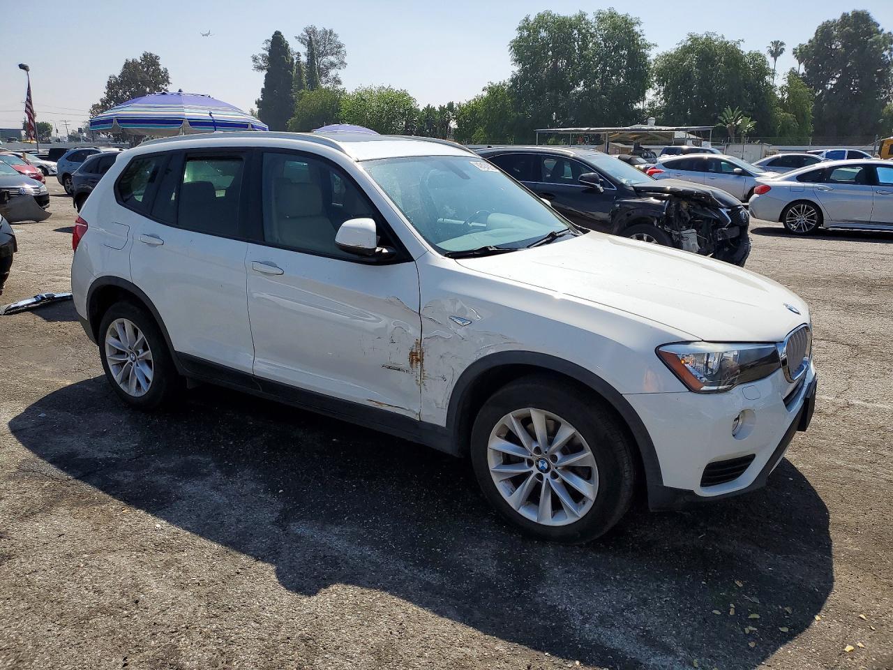 2017 BMW X3 Sdrive28I - zdjęcie 4