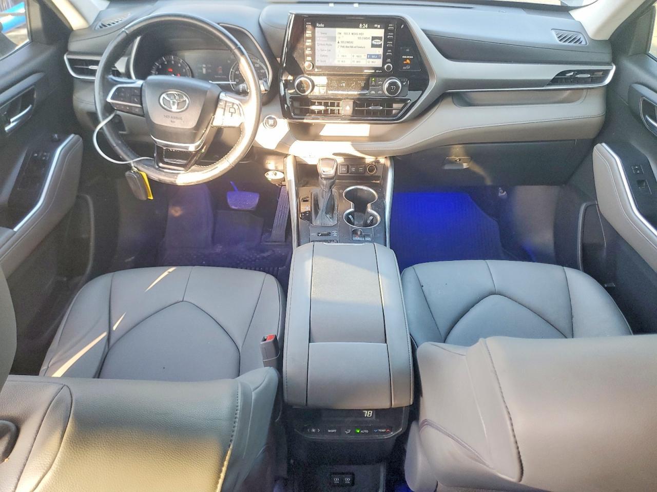 2020 Toyota Highlander Xle - zdjęcie 8