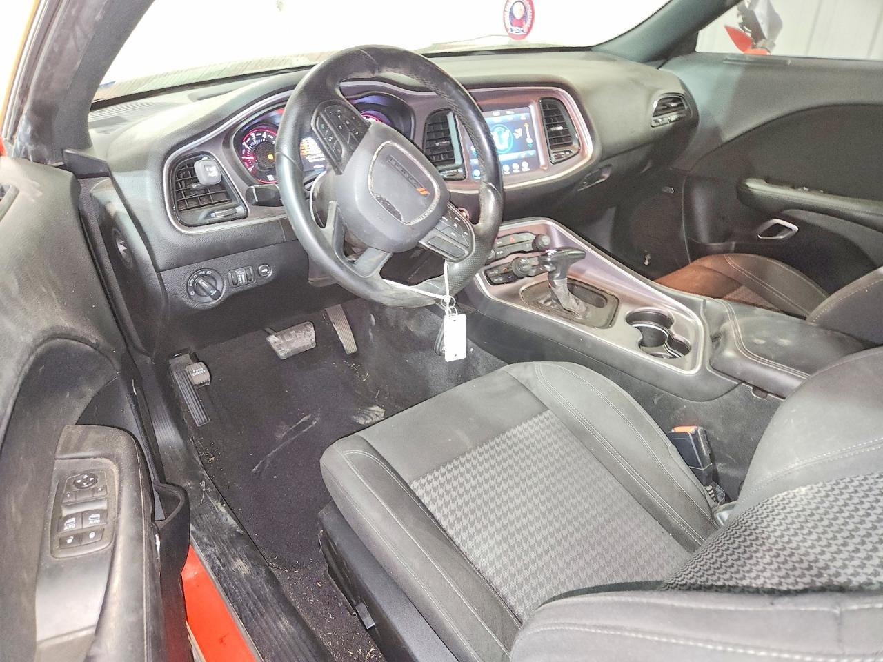 2020 Dodge Challenger Sxt - zdjęcie 8