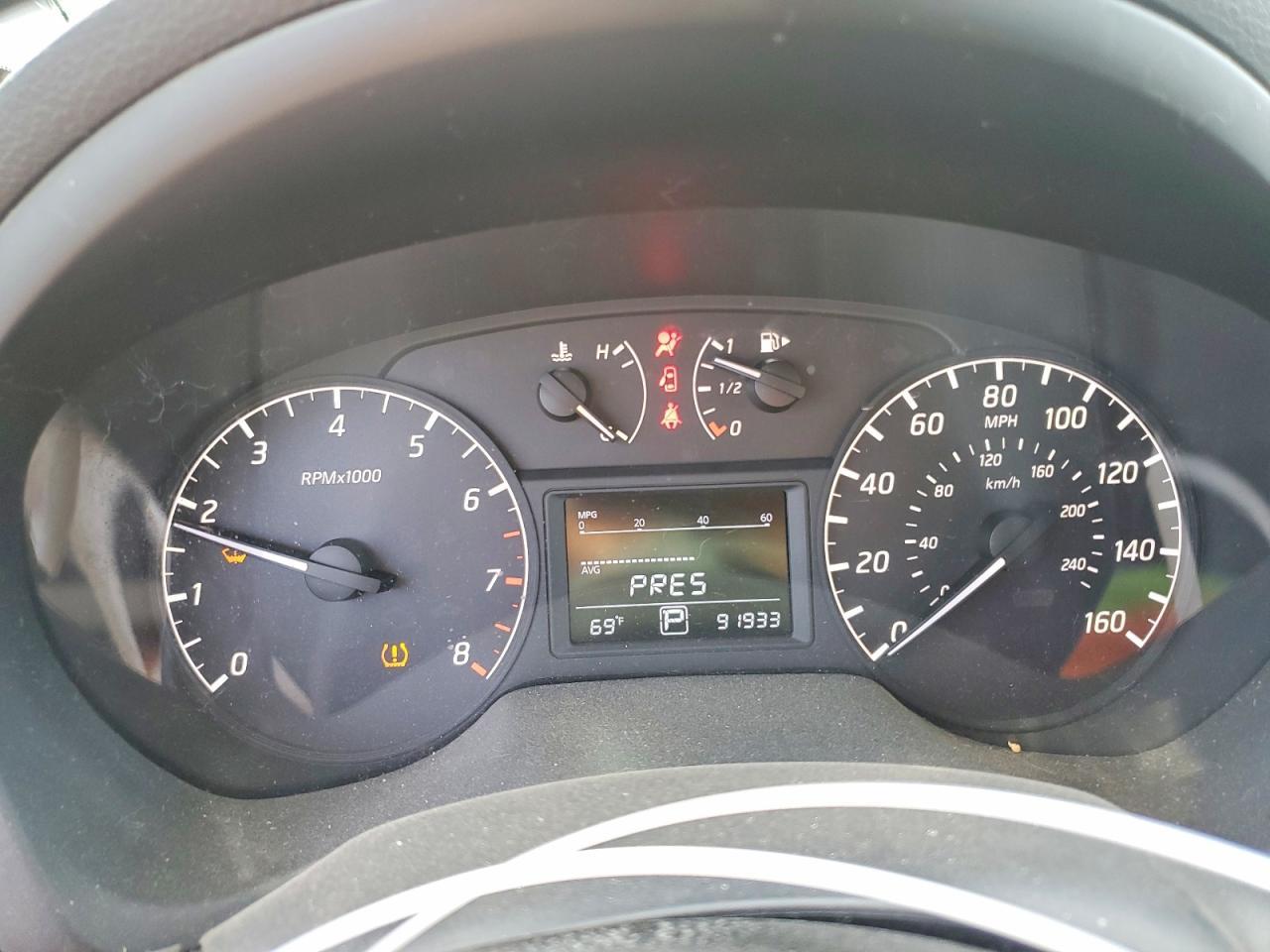 2014 Nissan Sentra S - zdjęcie 9