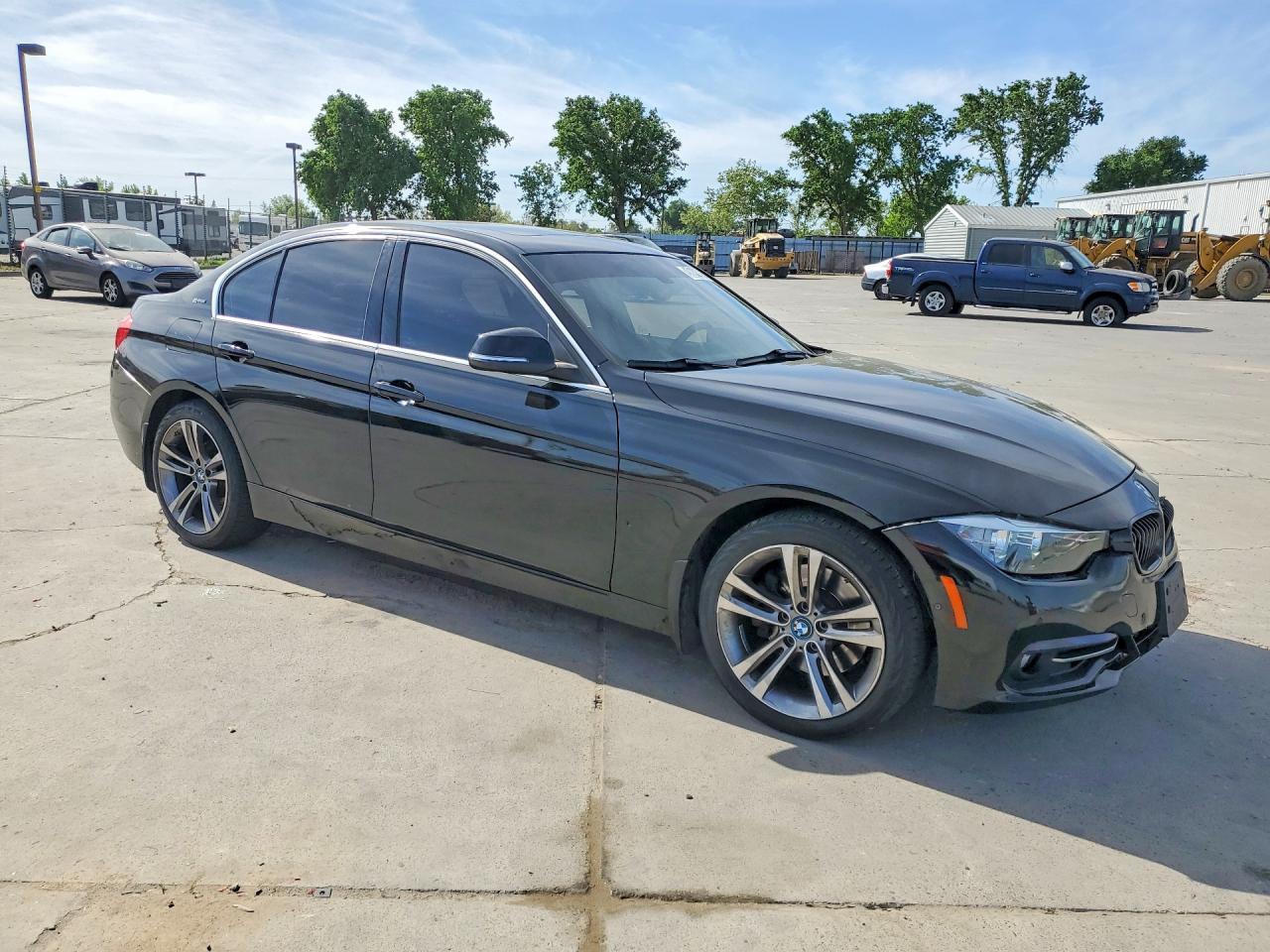 2017 BMW 330E - zdjęcie 4