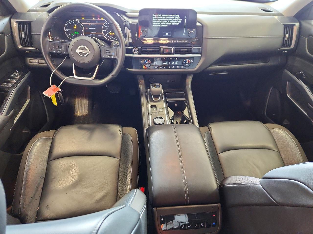 2022 Nissan Pathfinder Sl - zdjęcie 8