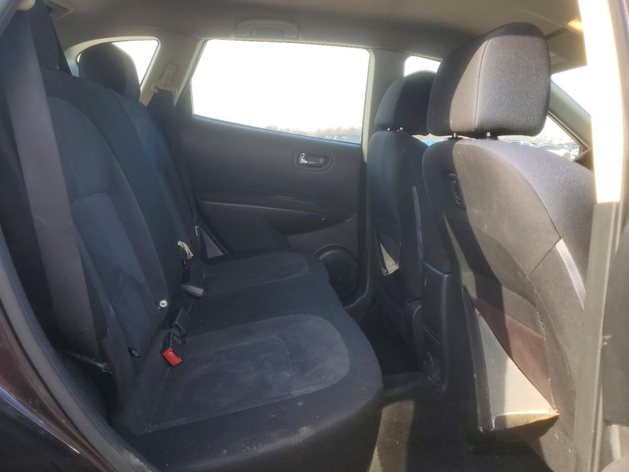 2013 Nissan Rogue S - zdjęcie 11