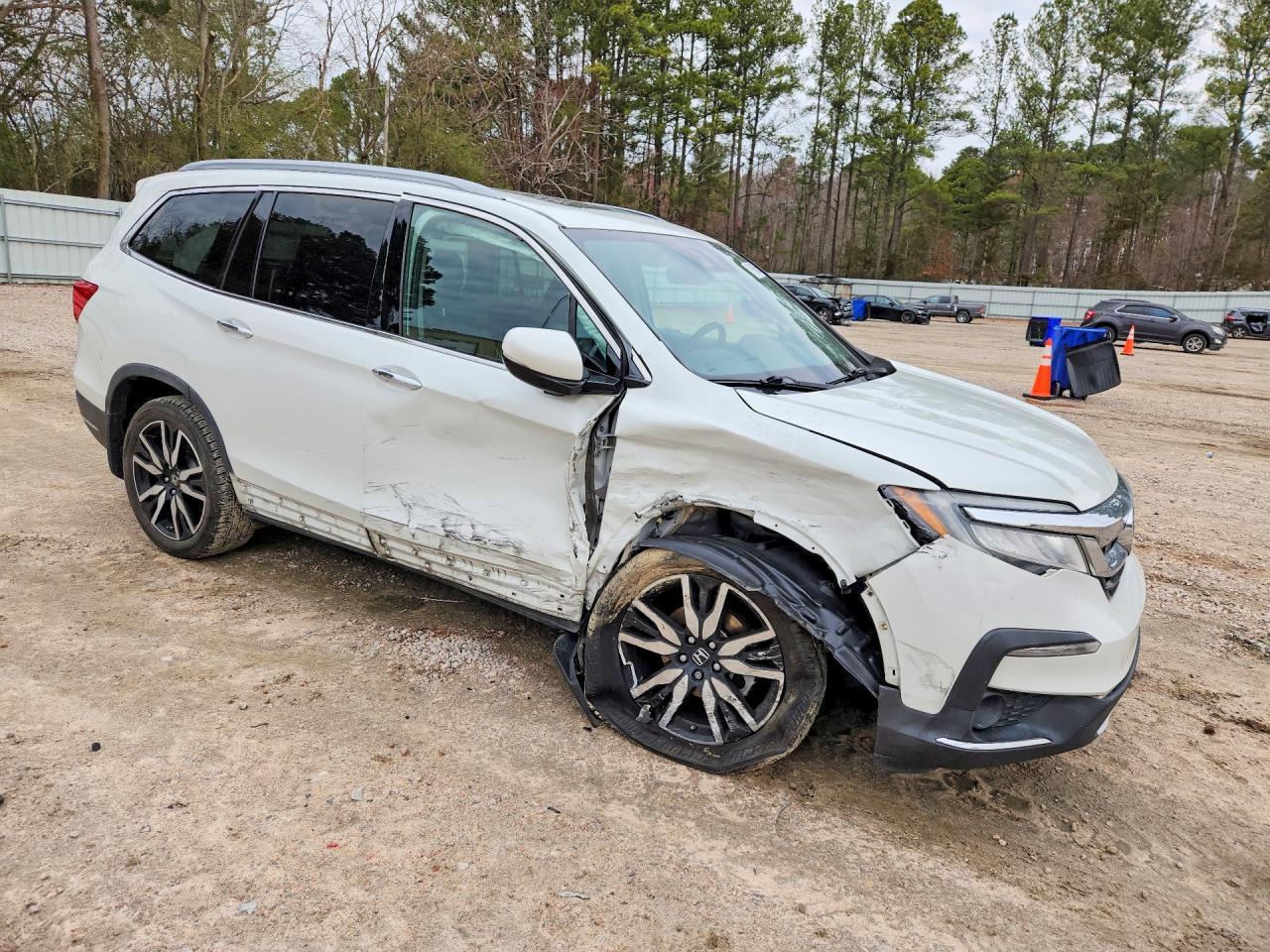 2020 Honda Pilot Touring - zdjęcie 4