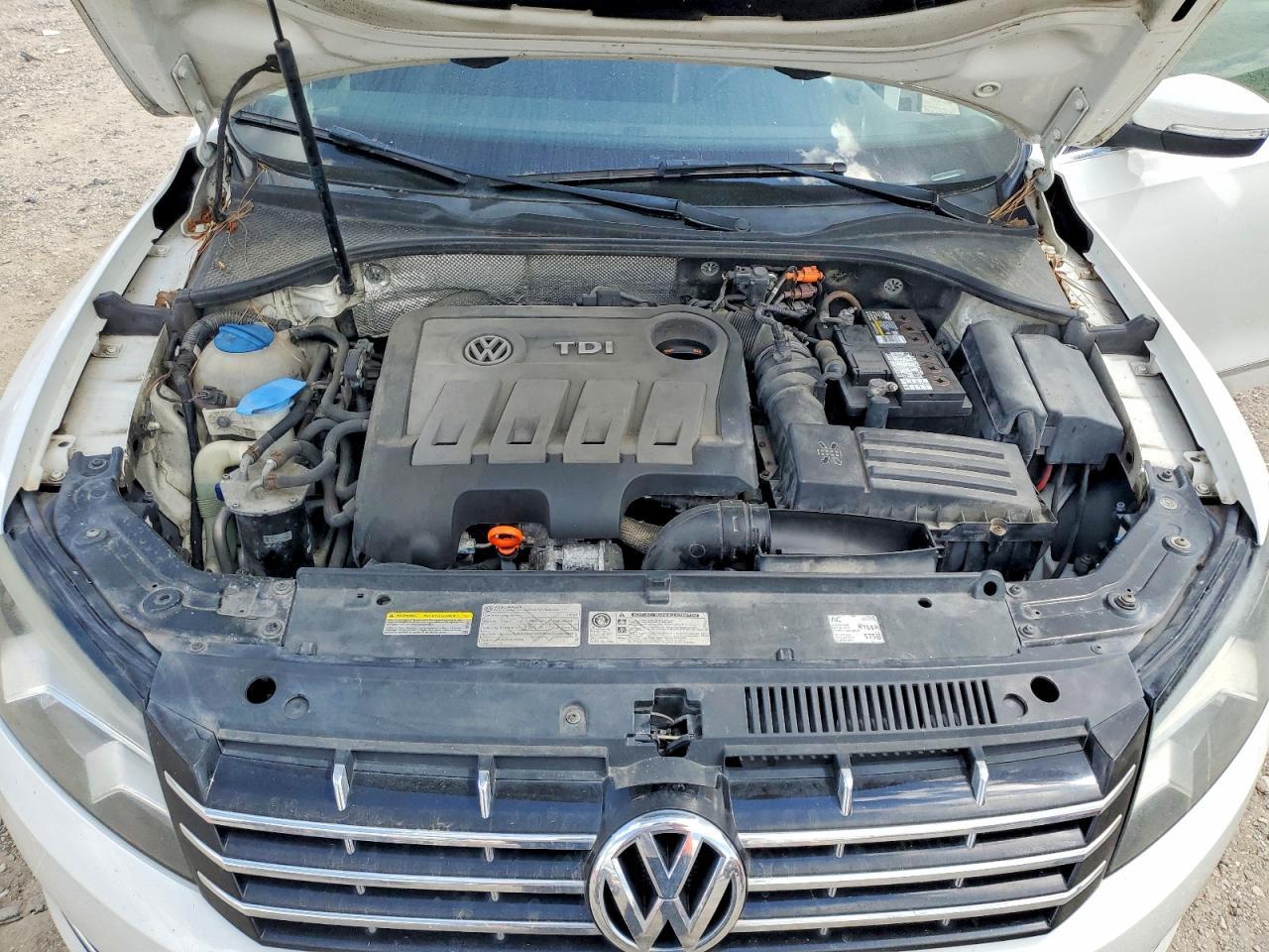 2013 Volkswagen Passat Sel - zdjęcie 11