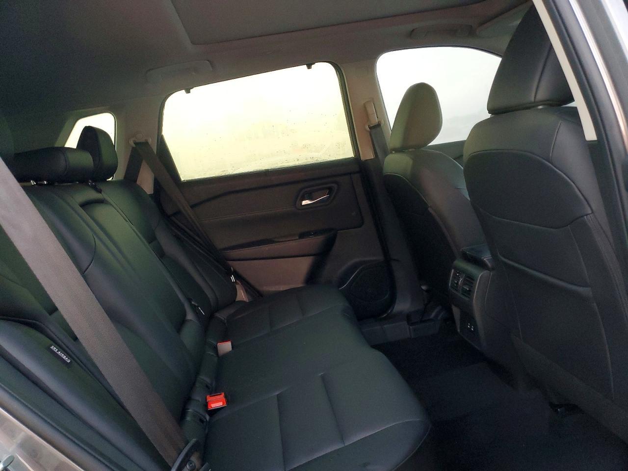 2025 Nissan Rogue Sv - zdjęcie 11