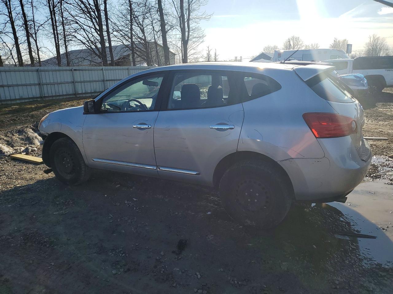2013 Nissan Rogue S - zdjęcie 2