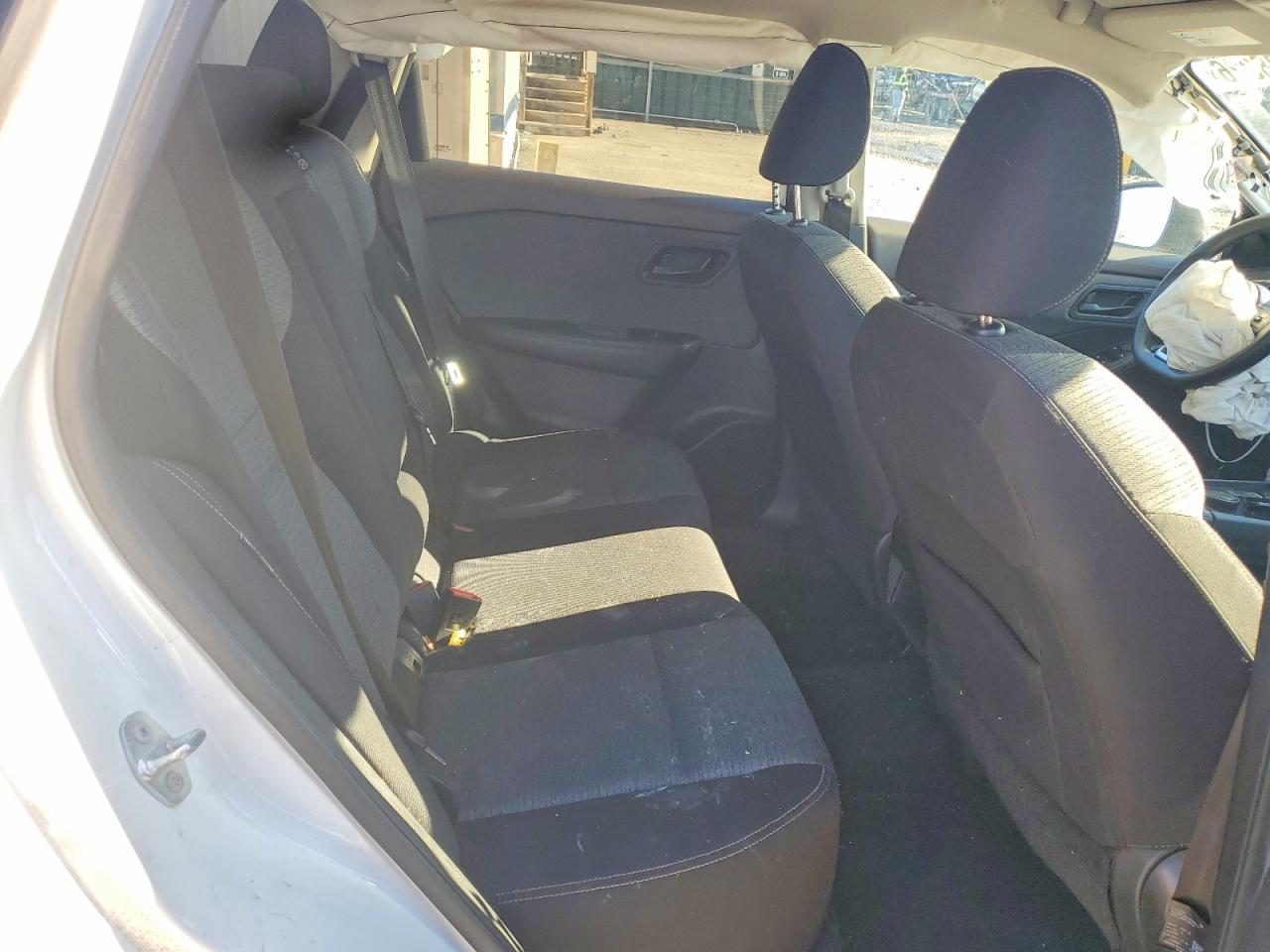 2021 Nissan Rogue S - zdjęcie 11