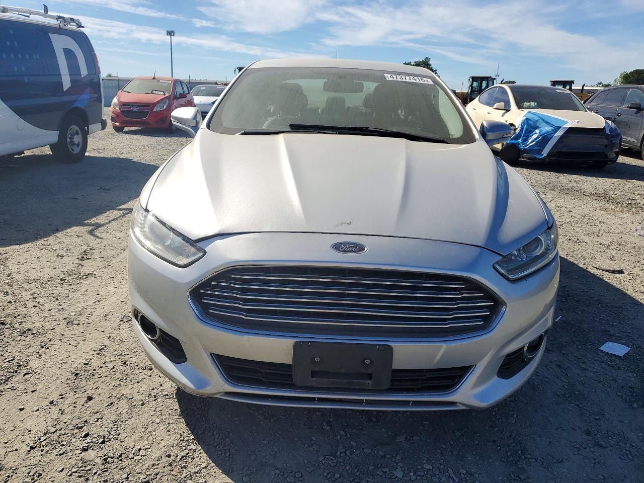 2014 Ford Fusion Titanium - zdjęcie 5