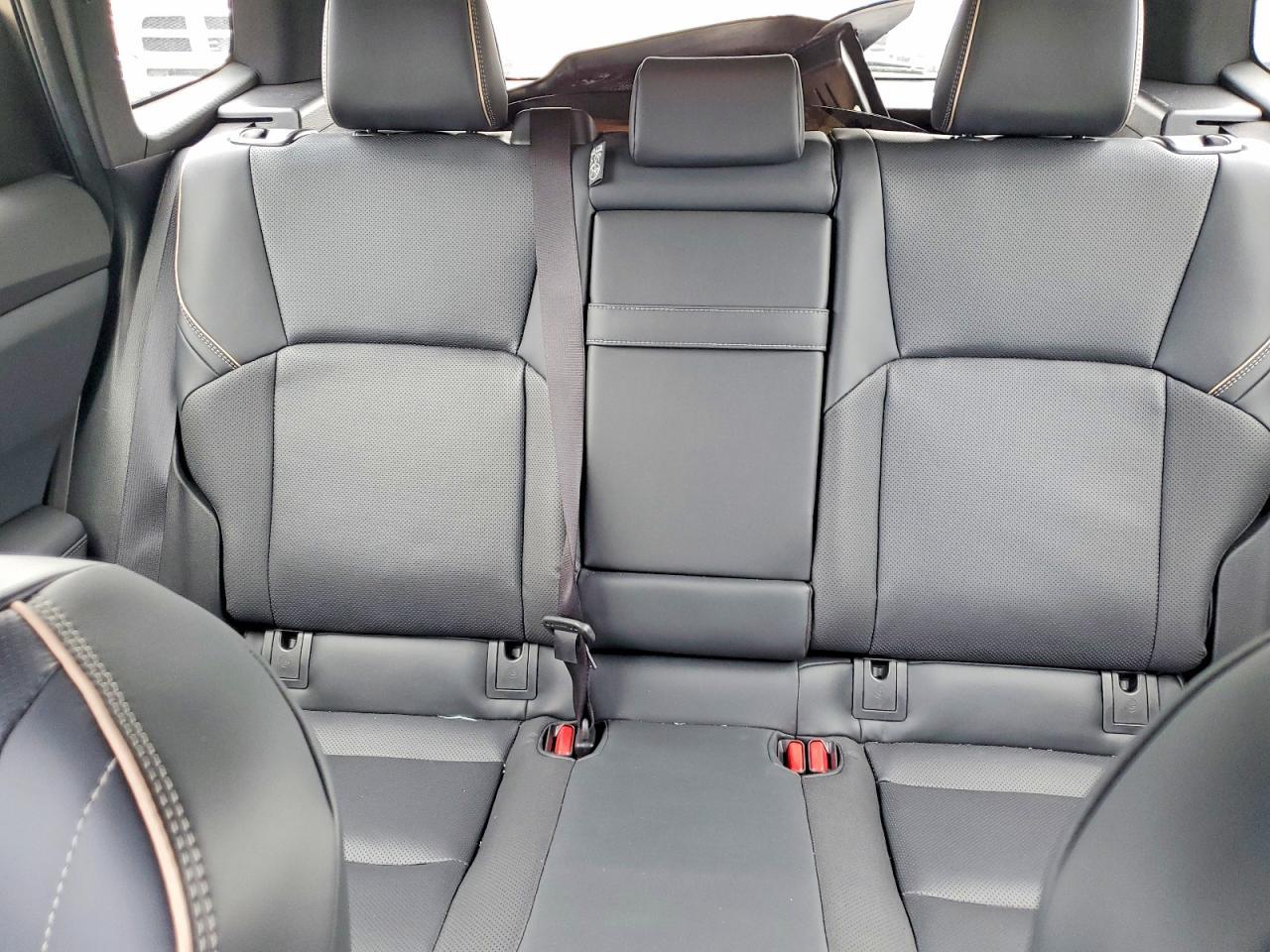 2025 Toyota Crown Signia Xle - zdjęcie 10