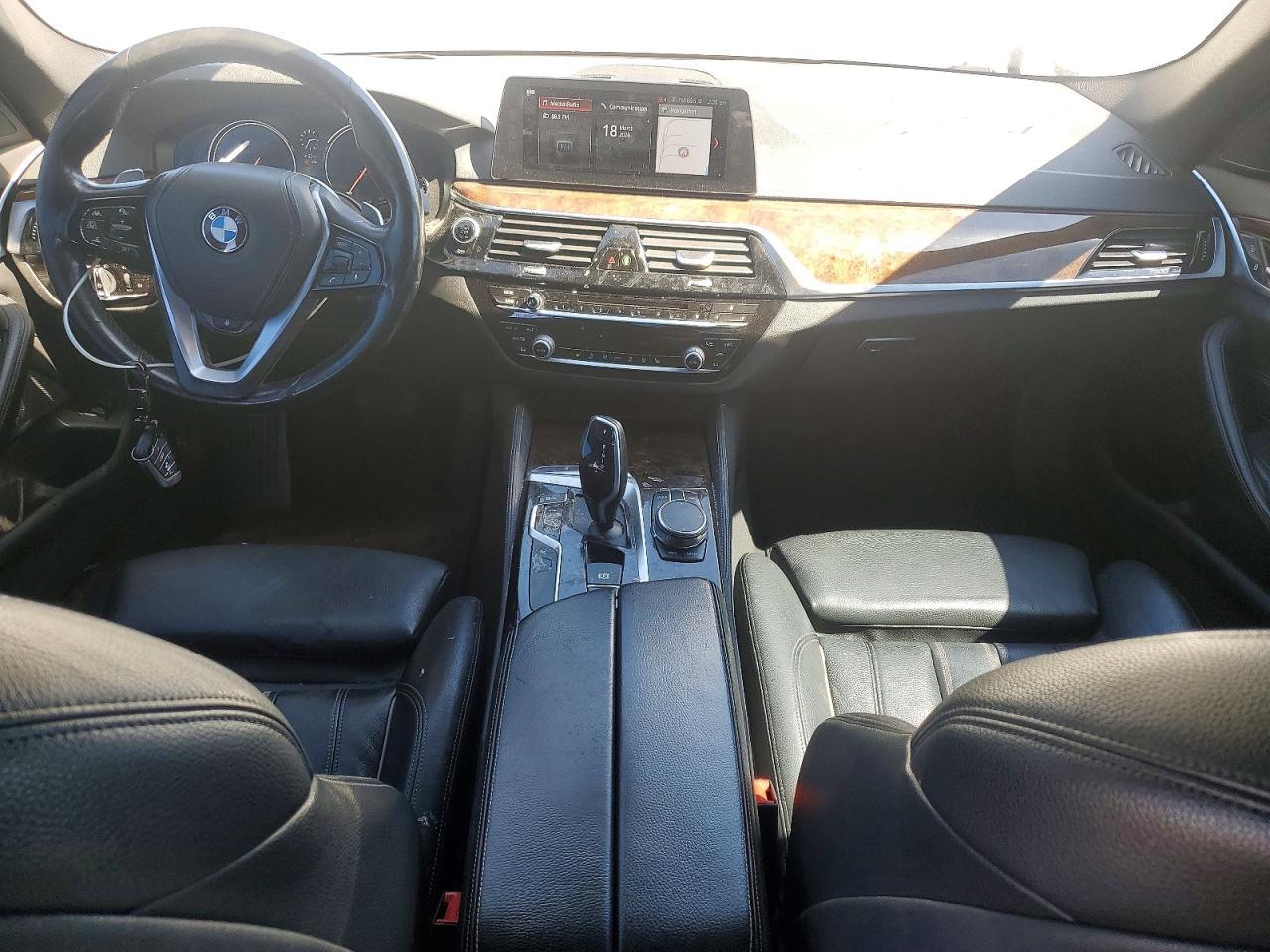 2018 BMW 530 Xi - zdjęcie 8