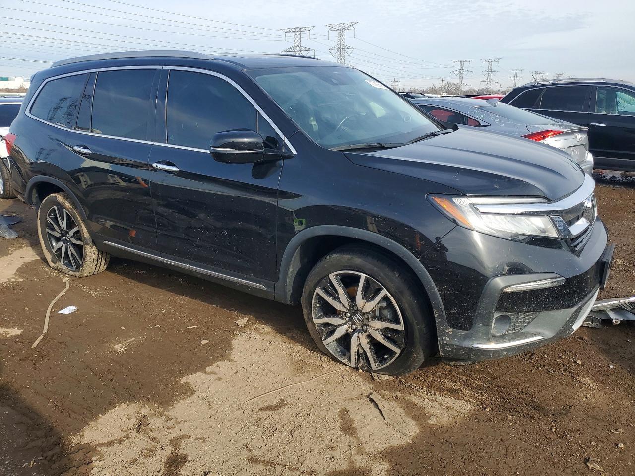 2021 Honda Pilot Touring - zdjęcie 4