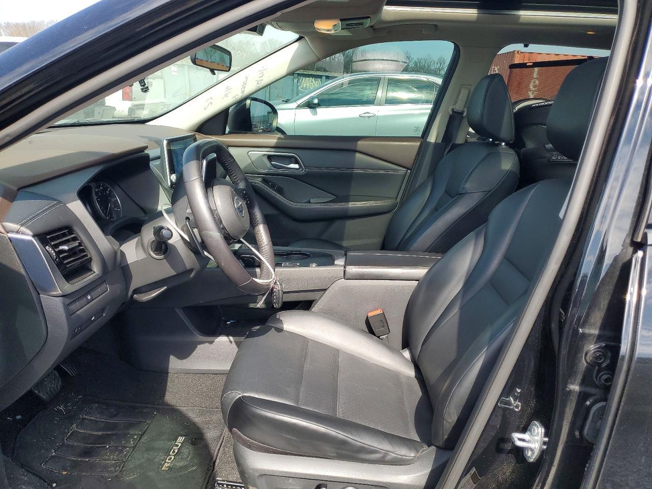 2021 Nissan Rogue Sv - zdjęcie 7