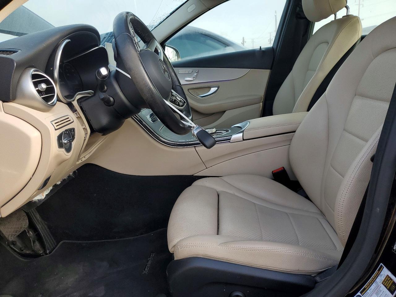 2020 Mercedes-Benz C 300 - zdjęcie 7