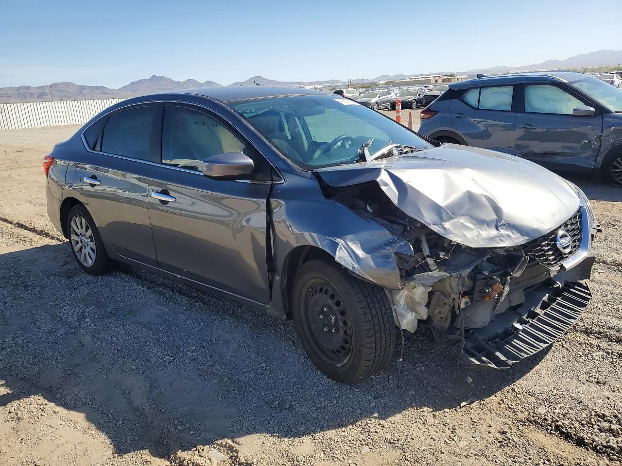 2016 Nissan Sentra S - zdjęcie 4