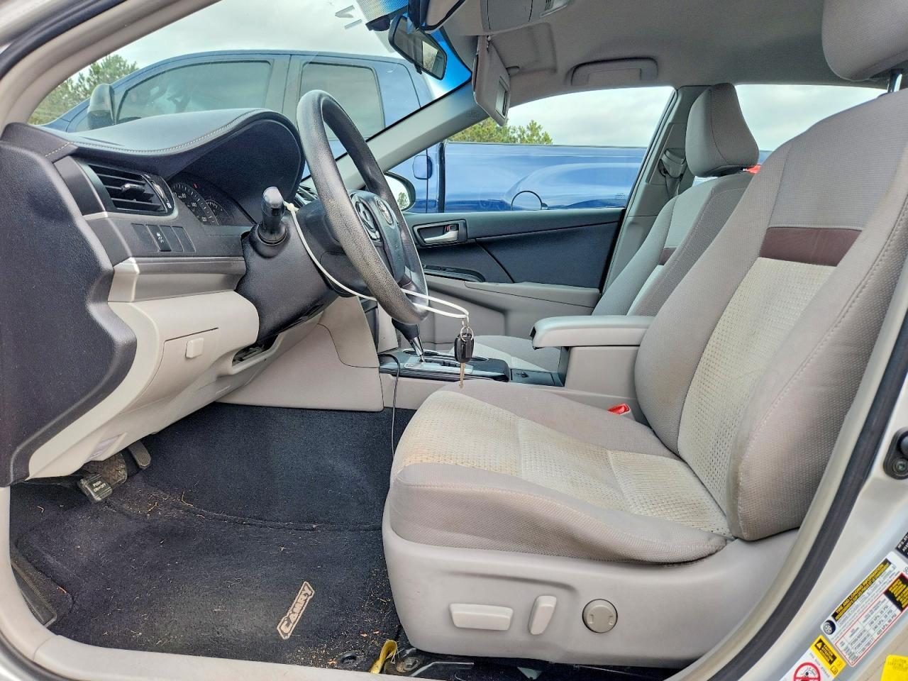 2013 Toyota Camry Le - zdjęcie 7