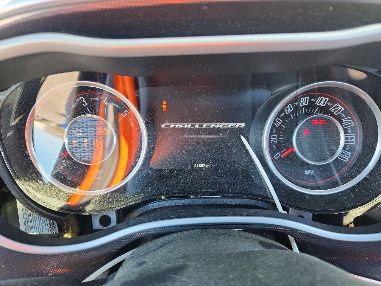 2015 Dodge Challenger R - zdjęcie 9