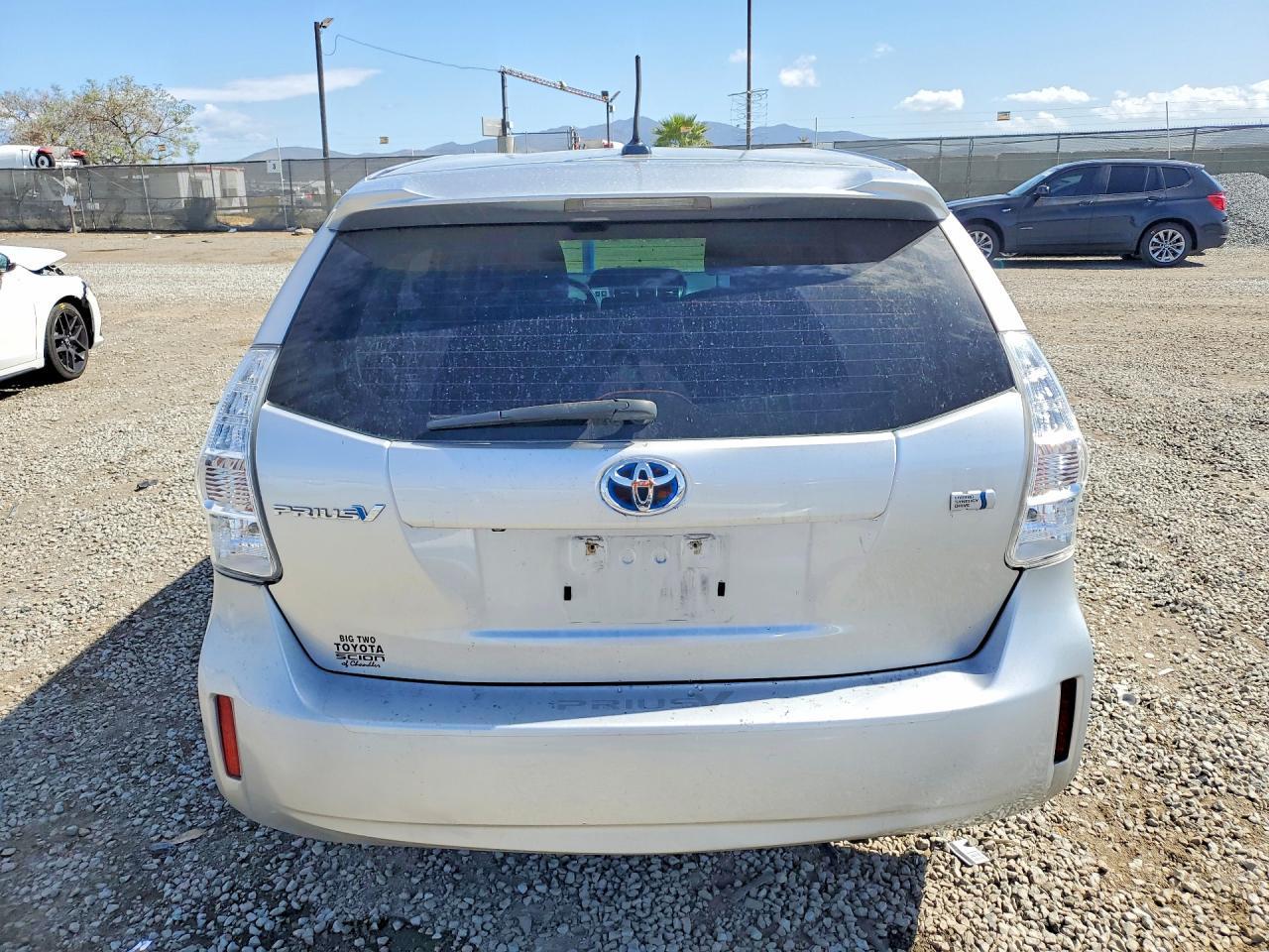 2013 Toyota Prius V Three - zdjęcie 6