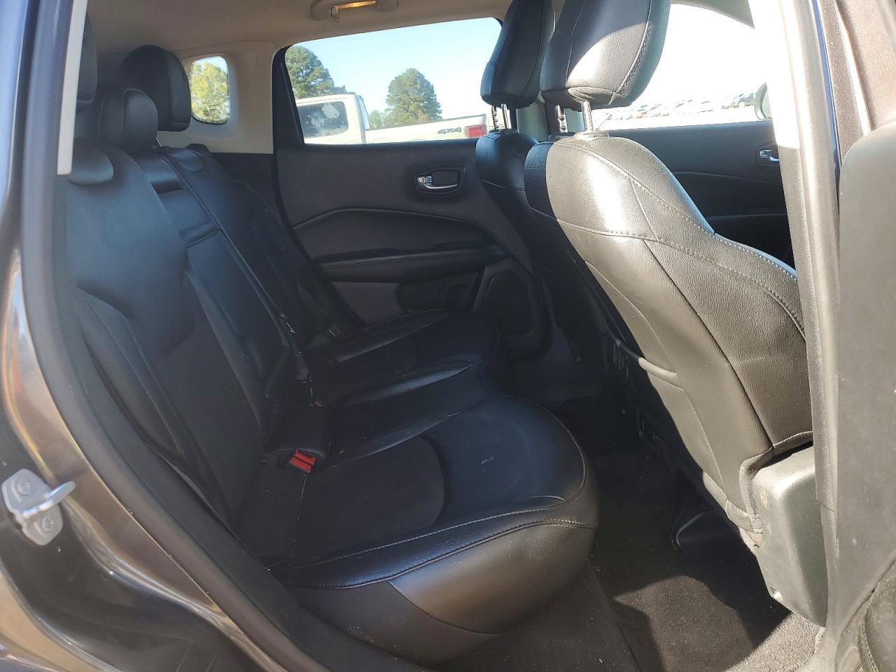 2019 Jeep Compass Latitude - zdjęcie 10