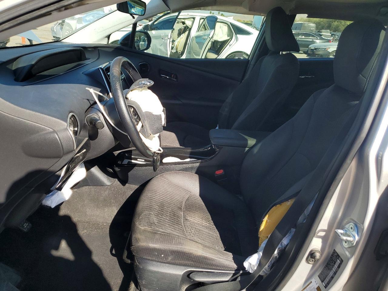 2016 Toyota Prius Three - zdjęcie 7