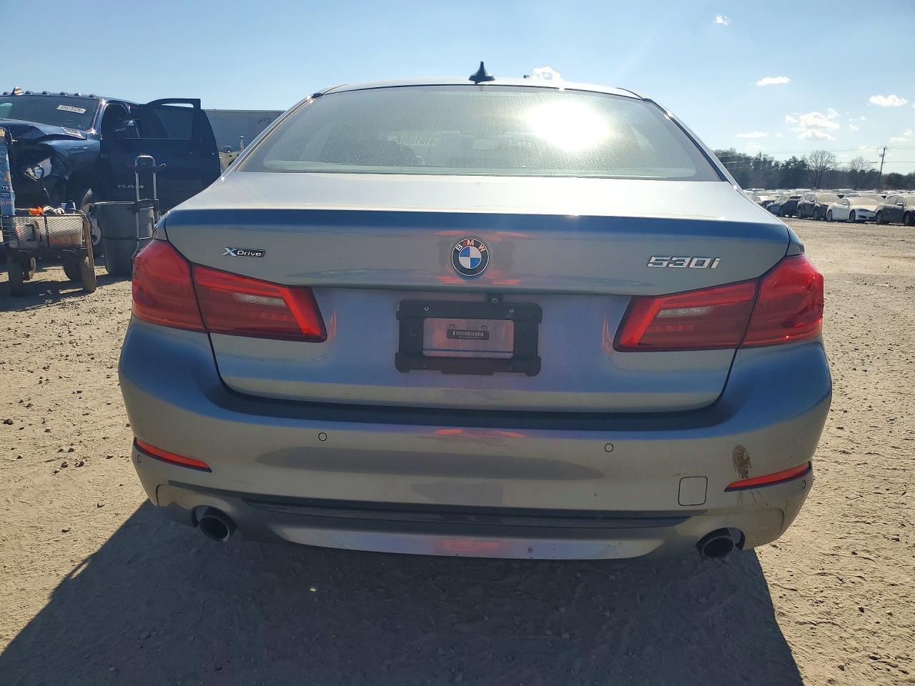 2019 BMW 530 Xi - zdjęcie 6