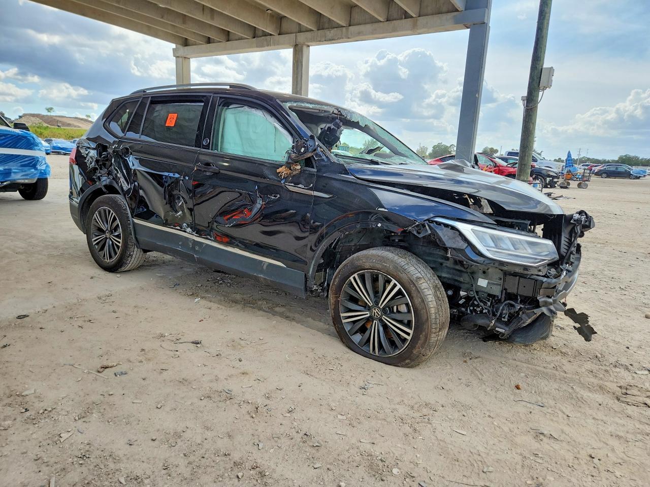 2024 Volkswagen Tiguan Wolfsburg - zdjęcie 4