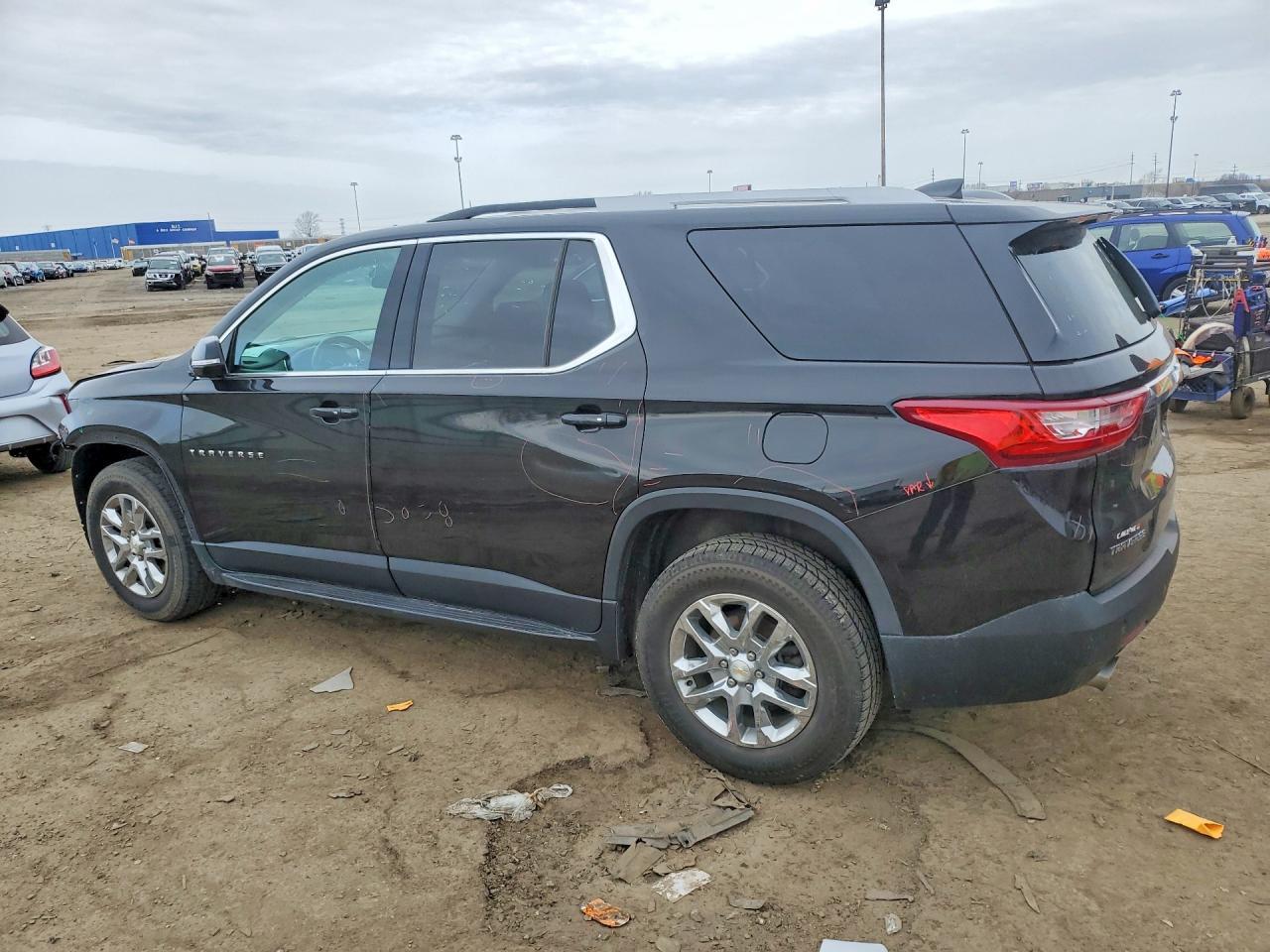 2018 Chevrolet Traverse Lt - zdjęcie 2