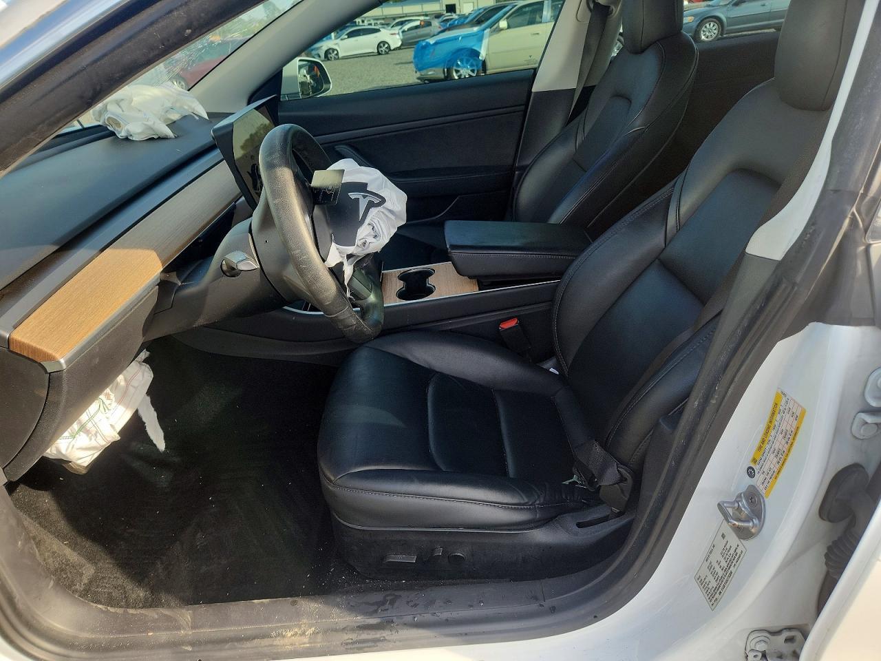 2020 Tesla Model 3 - zdjęcie 7