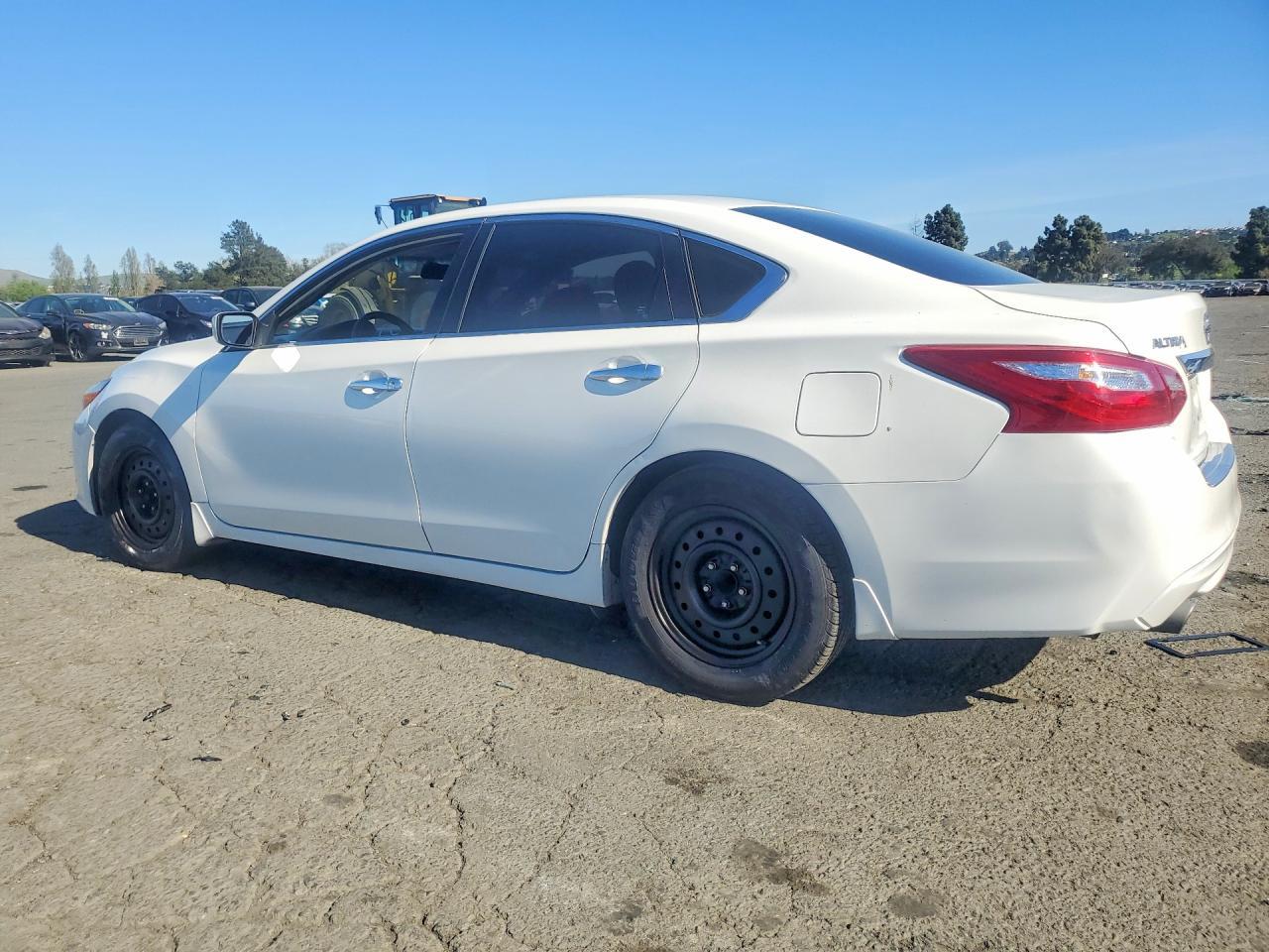 2017 Nissan Altima 2.5 S - zdjęcie 2