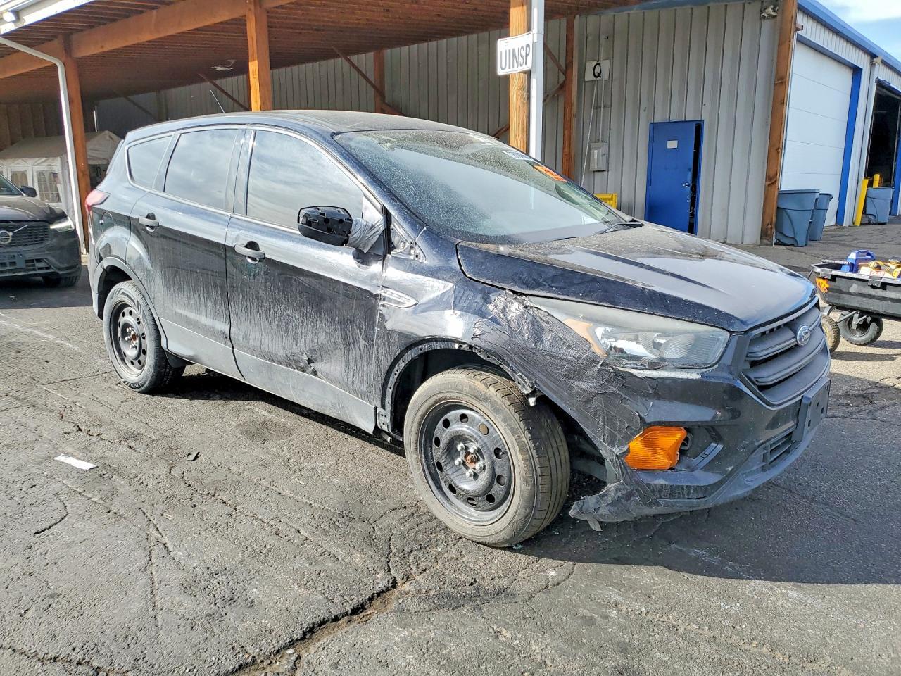 2019 Ford Escape S - zdjęcie 4