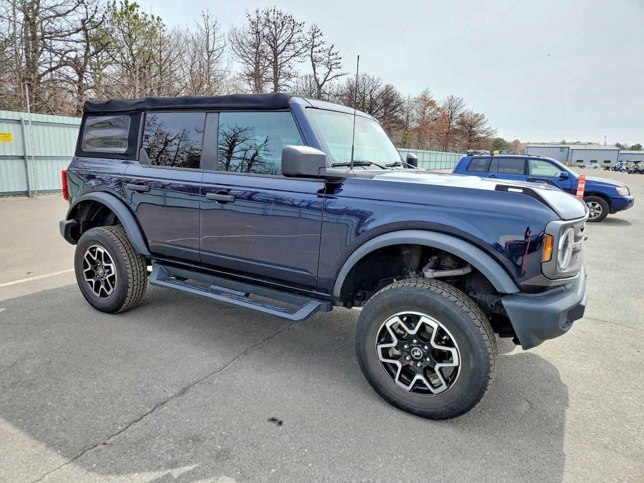 2021 Ford Bronco Base - zdjęcie 4