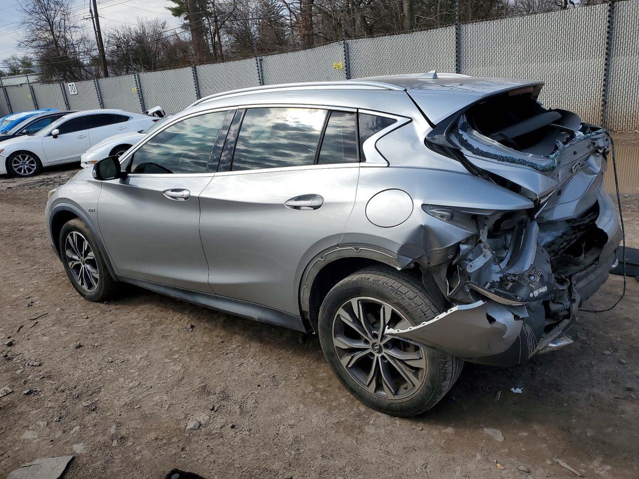 2018 Infiniti Qx30 Premium - zdjęcie 2